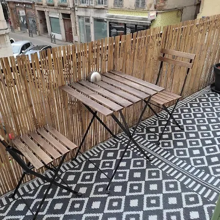 Apartamento Centre De Vienne, Spacieux Avec Balcon